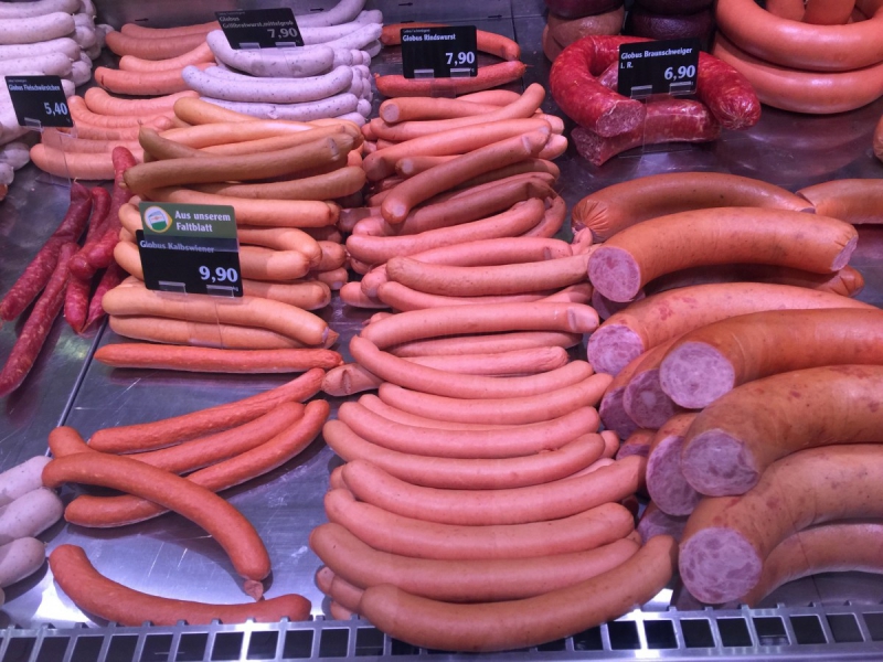 ecommerce-CHATEAUVERT-min_sausages_meat_butchery-1069321